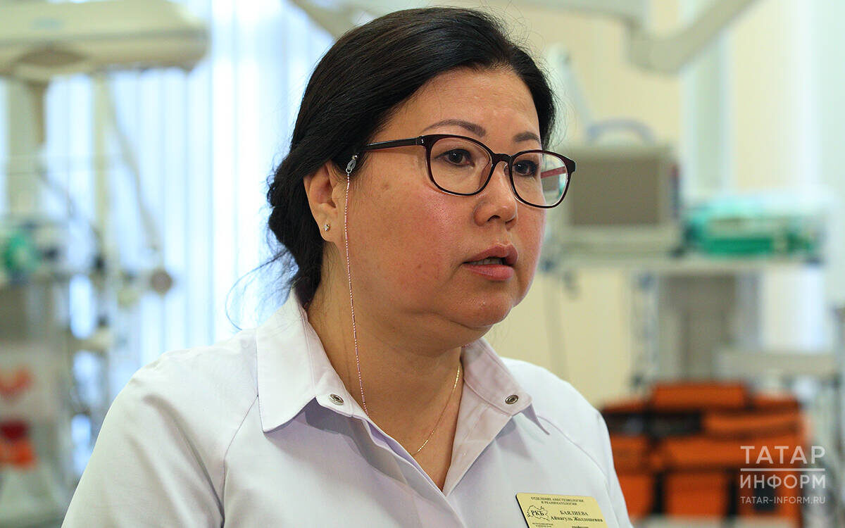 Айнагуль Баялиева: «Я работала в университете преподавателем, у меня был предмет “медицина катастроф”. Этот предмет не напрямую касается военных действий, но локальные боевые конфликты там все же описываются». Фото: Михаил Захаров / «Татар-информ»