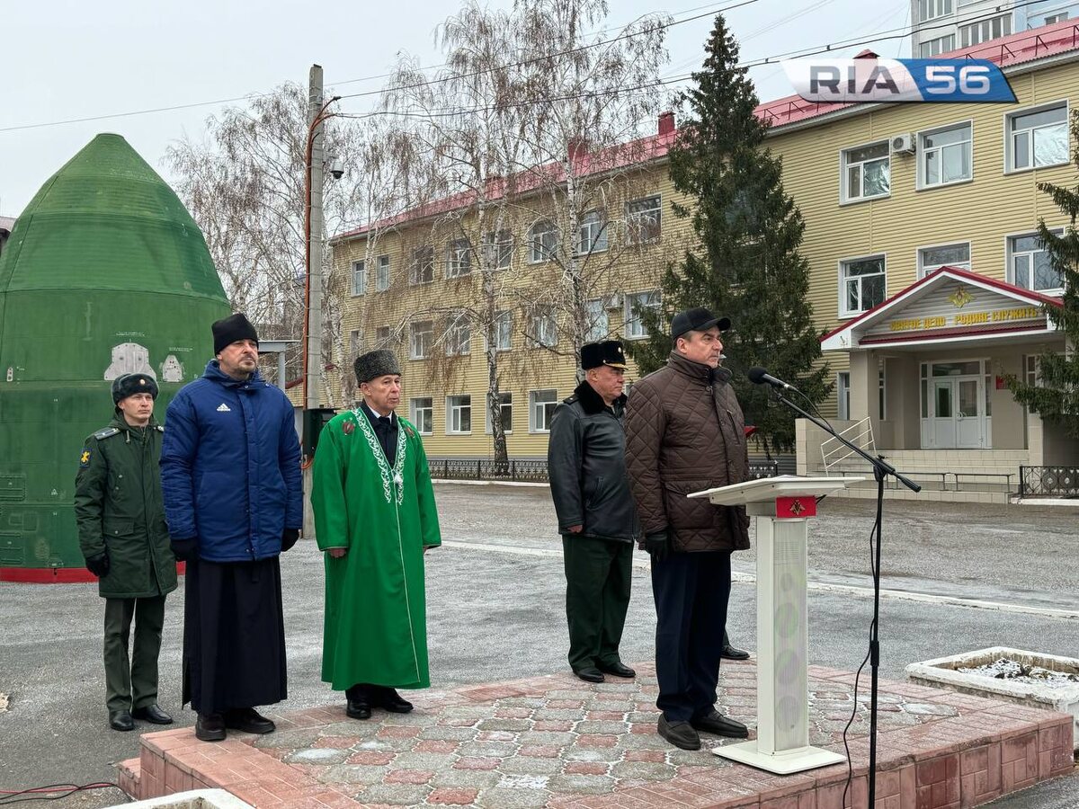  📷    В Оренбурге в день призывника на службу отправились 15 новобранцев Белов Михаил Александрович