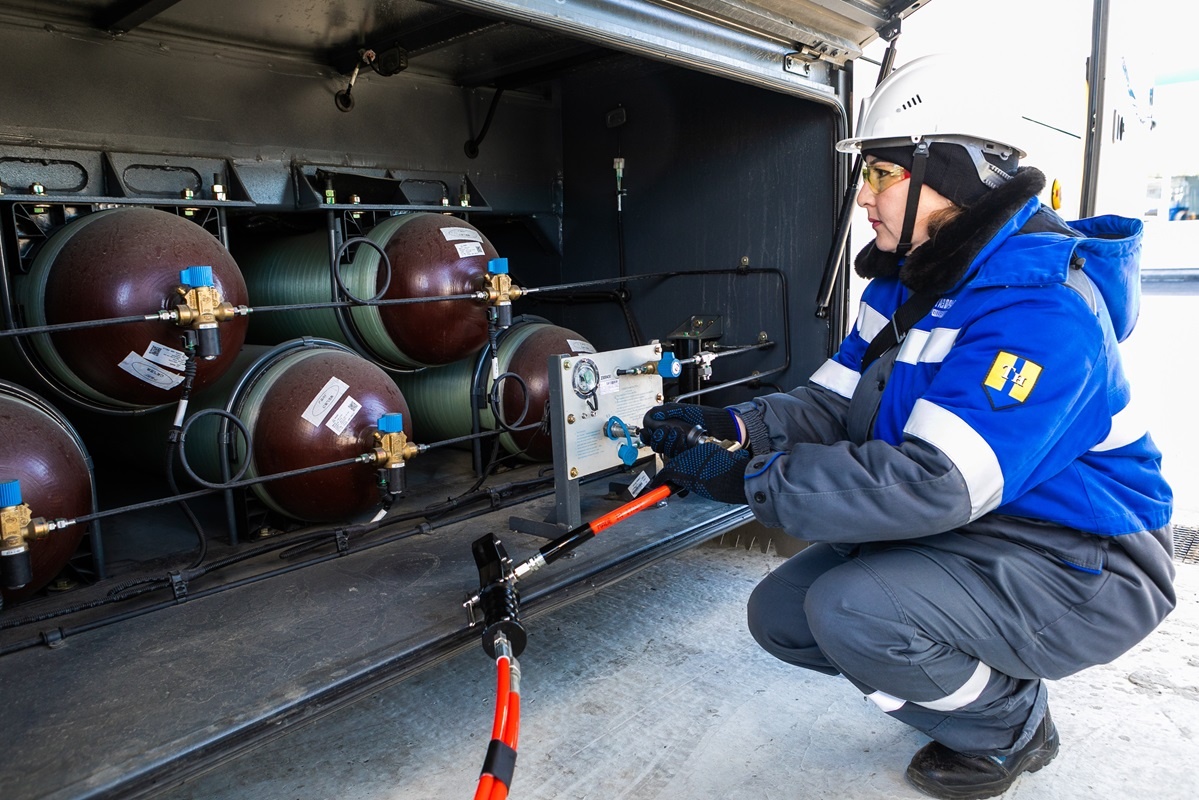    В Сургутском районе появилась первая газозаправочная станция