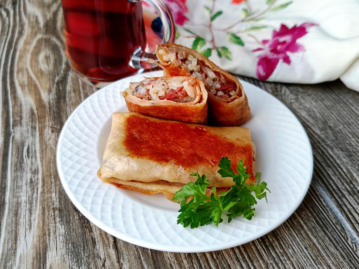    Блины с тушенкой