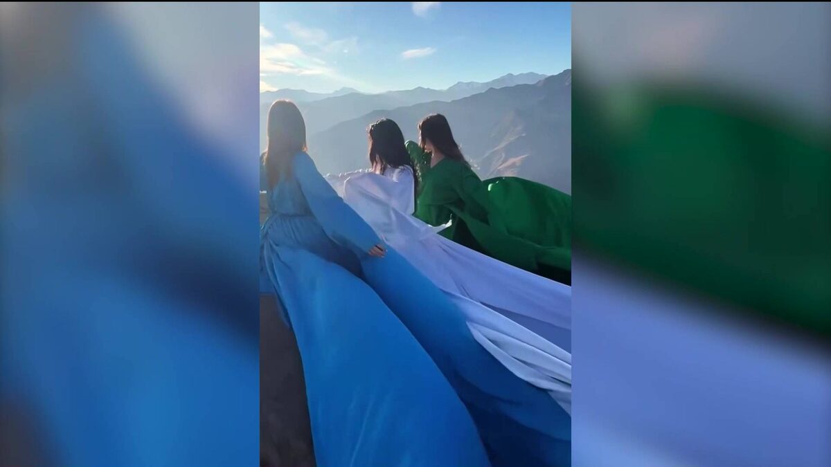    Три девушки сняли в Дагестане видео в платьях в виде флага Башкирии