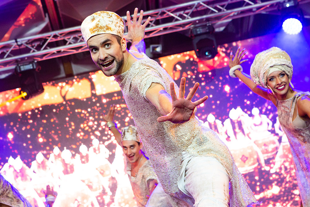    Фото: Танцевальное шоу «Todes. И приснится же такое...»