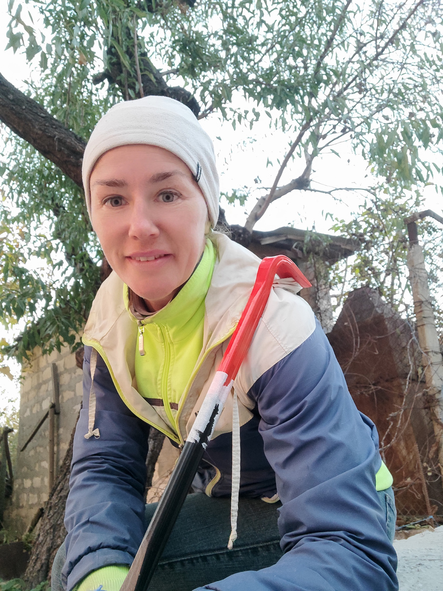 Диалог.Мужик:- Ну что? Сегодня ночью банк грабить пойдешь?🧔🏻Я:- Я обязана отвечать о своих действиях и целях применения монтировки?👩‍🔧😠Мужик: - А что пошутить нельзя?🧔🏻Я:Нет!👩‍🔧🥴