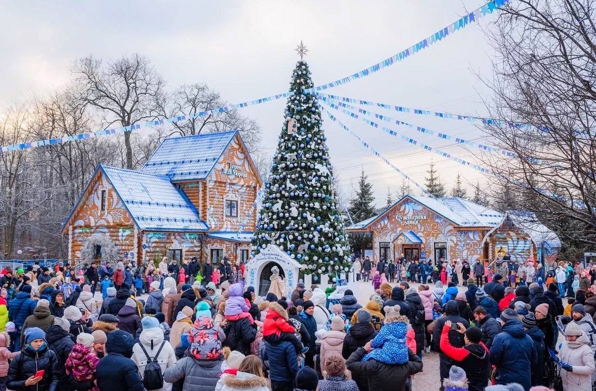 https://just-moskva.ru/2024/11/15/moskovskaia-usadba-deda-moroza/