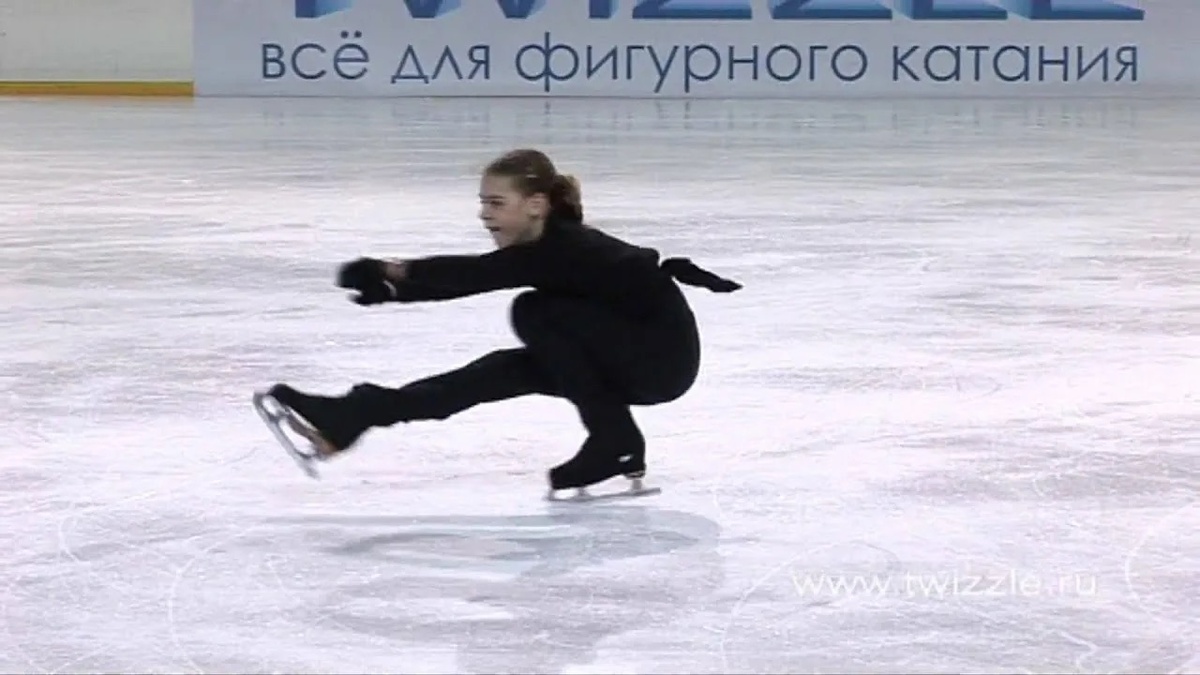 Аделина Сотникова. Волчок.