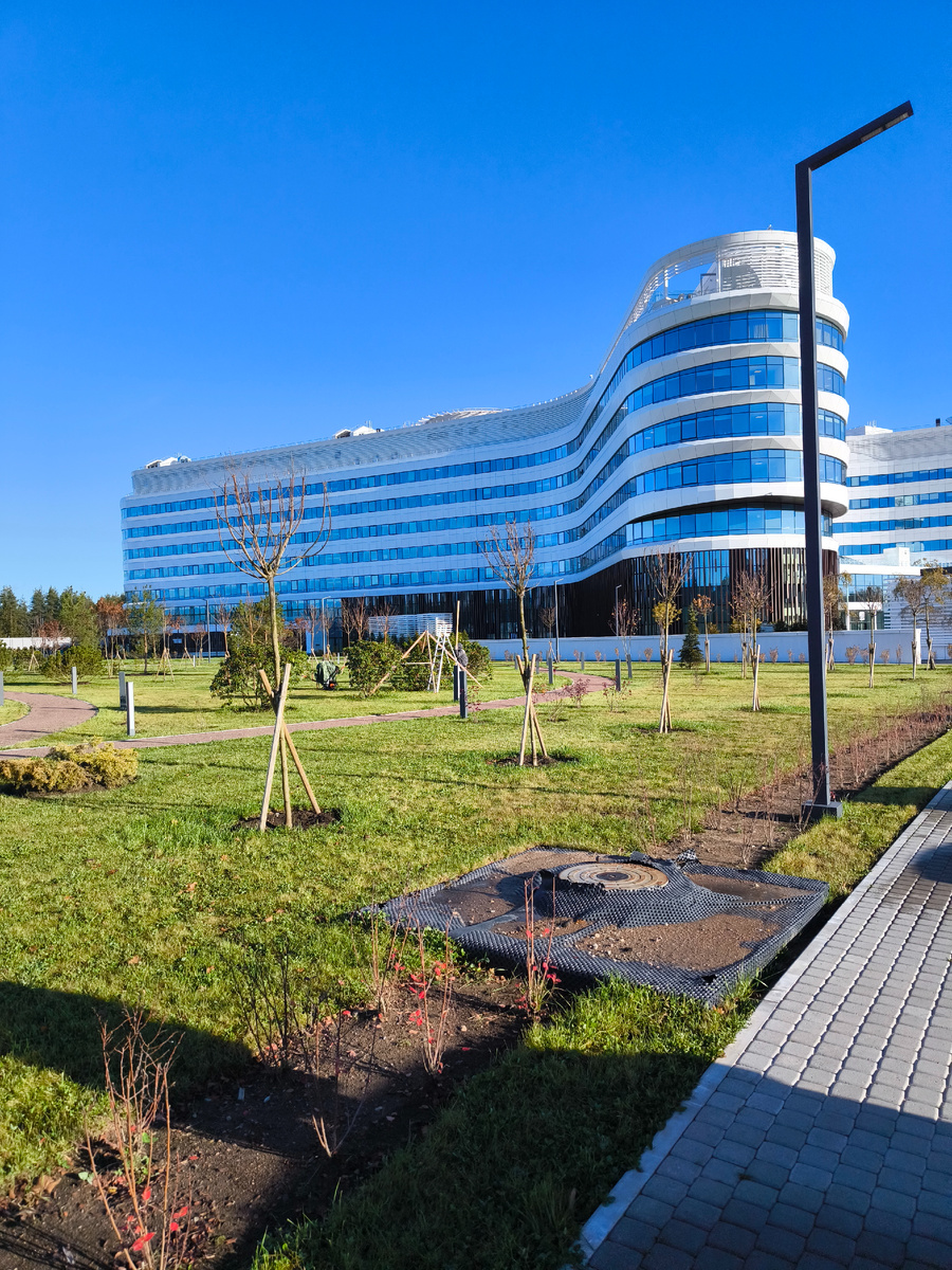 Вид с улицы