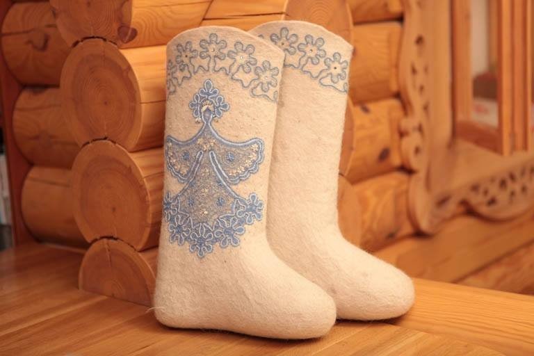 "Если я говорю языками человеческими и ангельскими, а любви не имею, то я – медь звенящая или кимвал звучащий." (1 Кор. 13:1) Фото: newsler.ru