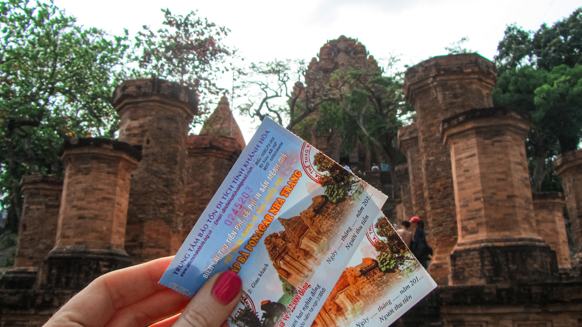 Башни По Нагар.