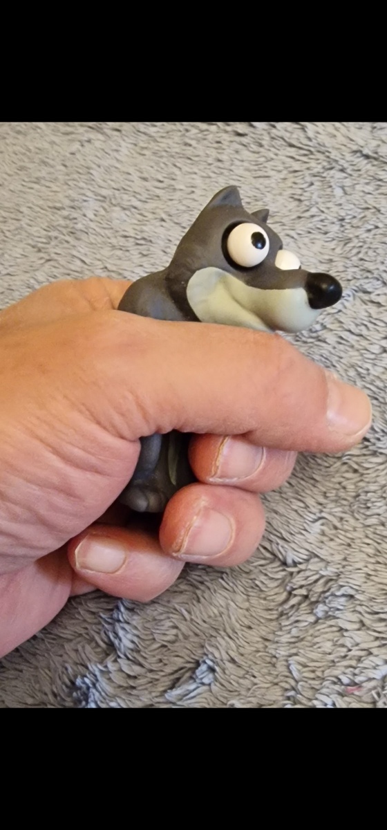 Обхватываем пятернёй...