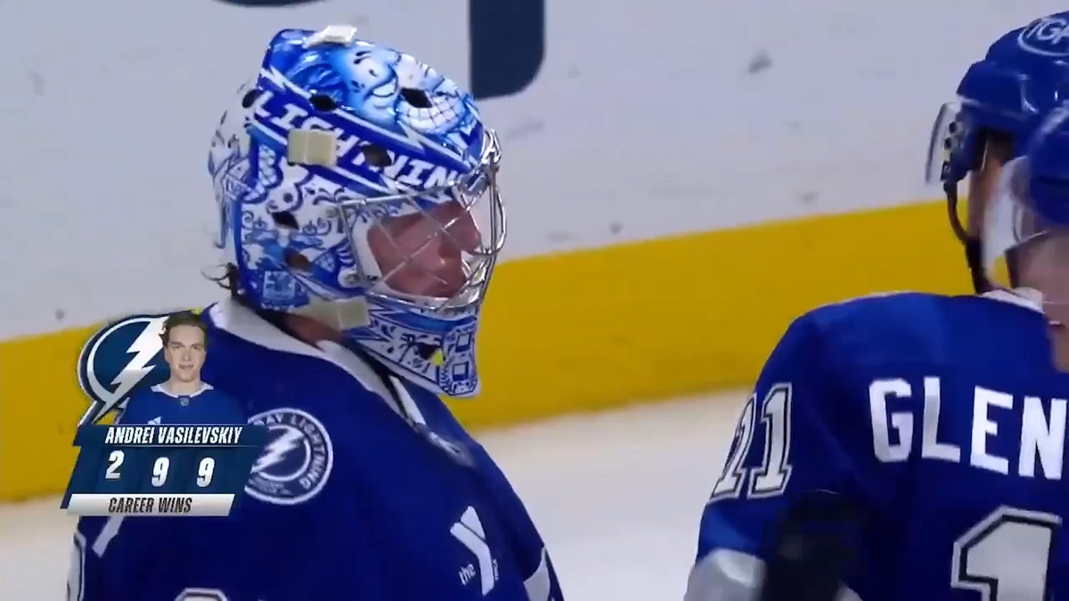    Бывший вратарь уфимского "Салавата Юлаева" Андрей Василевский добился исторического достижения в НХЛ