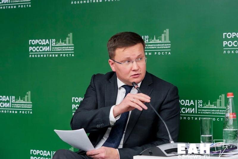    ЕАН. Смирнягин поделился опытом повышения рождаемости в Академическом