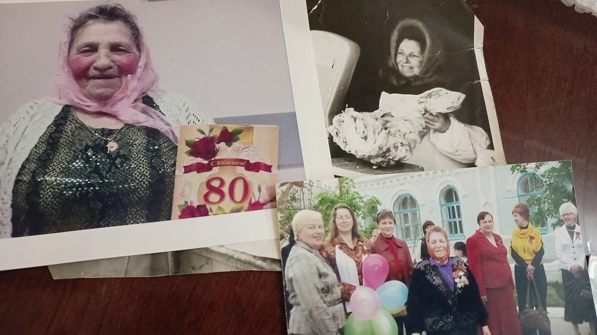 Баба Нина - самый лучший продавец мороженого.