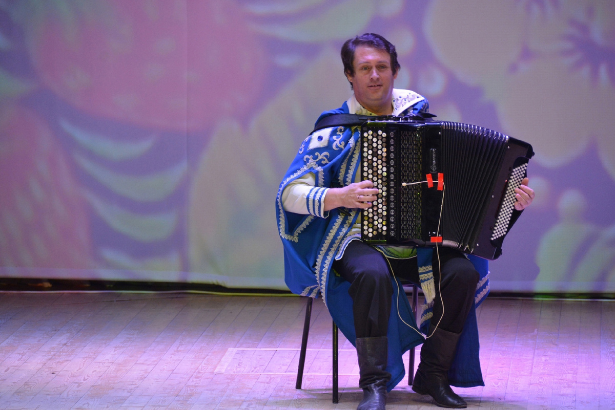 Евгений Ушаков