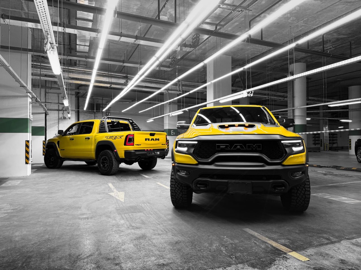 В Москве у нас есть в наличии 3 RAM TRX в разных цветах