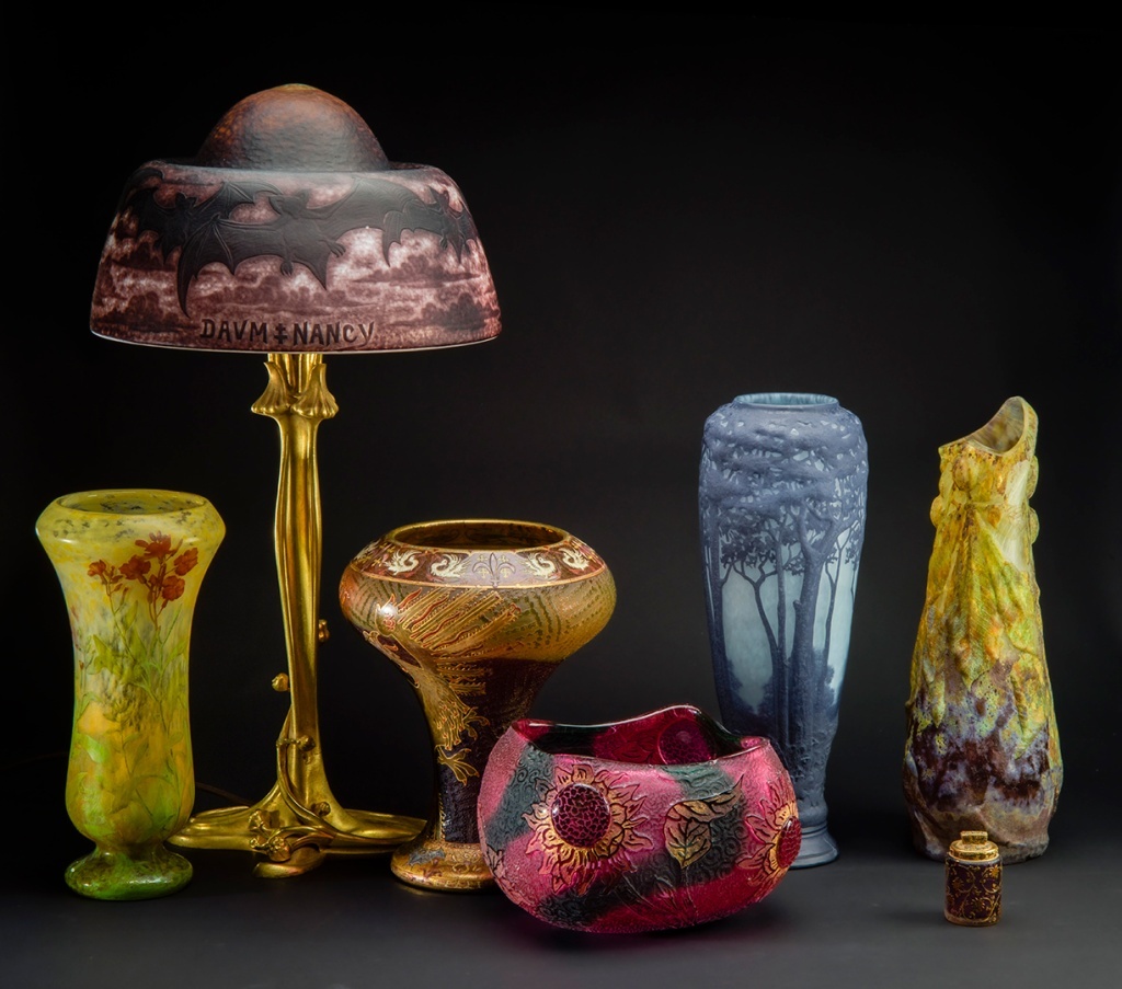 Предметы из собрания Эрмитажа и коллекции Ю. А. Борисова. Фото: Андрей Теребенин.