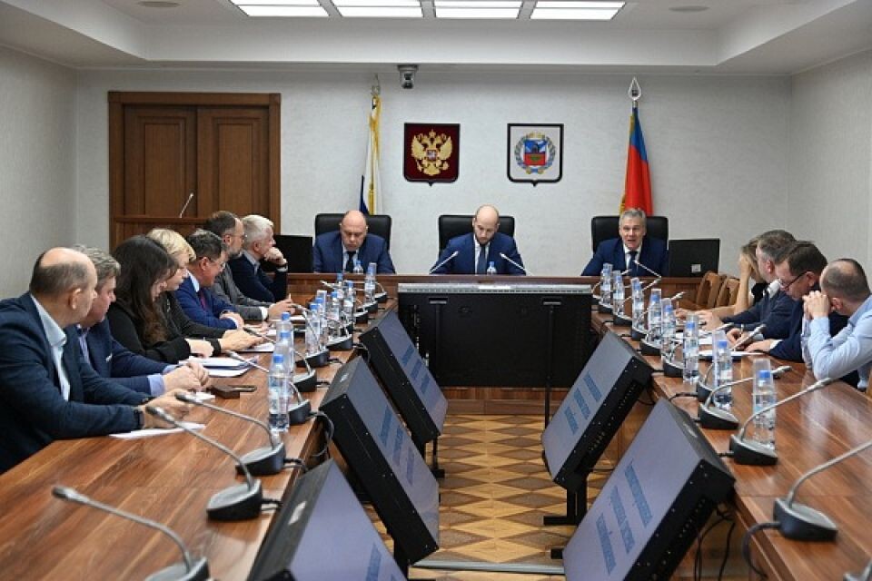    Совещание профильного комитета АКЗС. Источник: Пресс-служба АКЗС