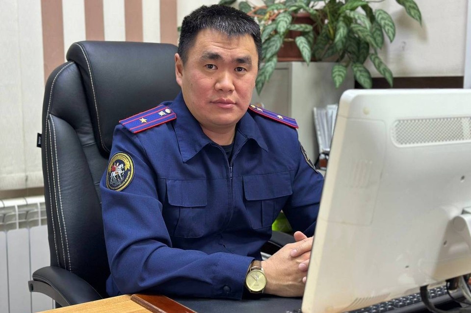    Руководитель следственной группы следователь по особо важным делам Владимир Дыленов. Анастасия КУРЕНОВА