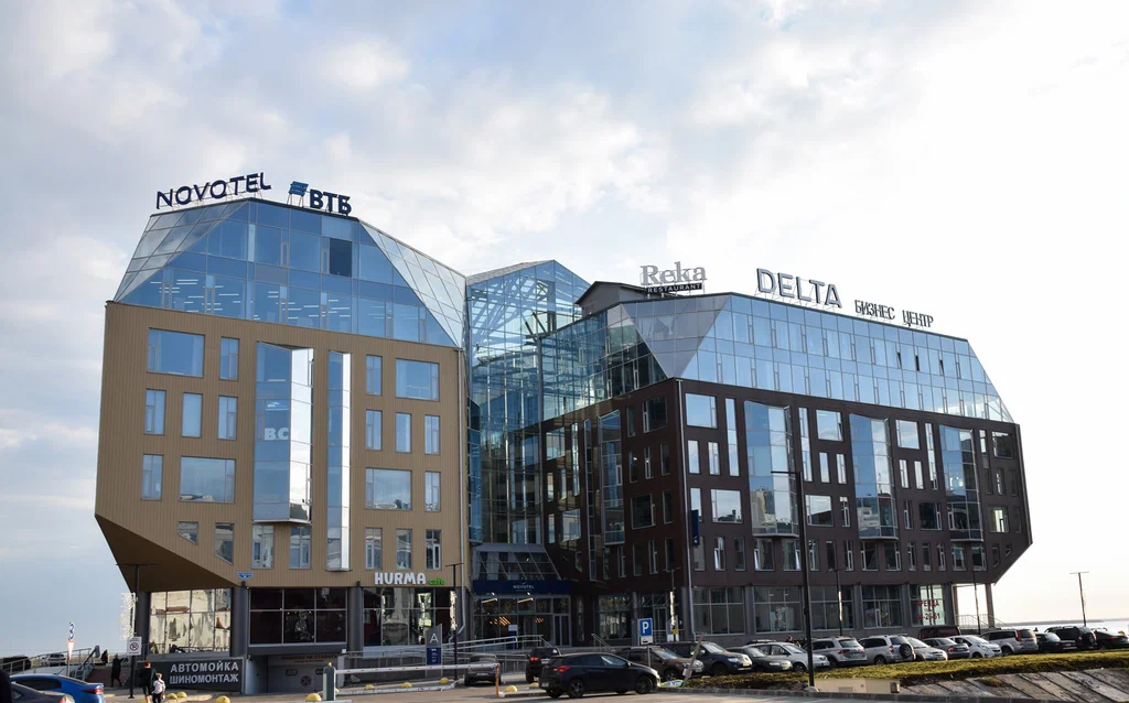 Бизнес-центр. Архангельск. Фото с сайта https://yandex.com/maps/org/prosovetnik/132642508129/?ll=40.527018%2C64.530994&z=15