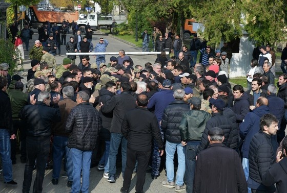    Обстановка у парламента Абхазии в Сухуме