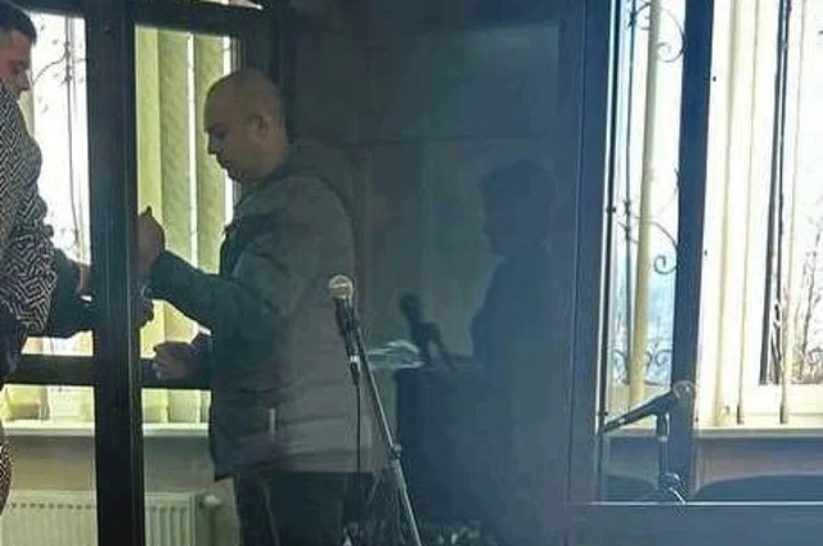    Экс-чиновник из Славска признан виновным в получении взятки