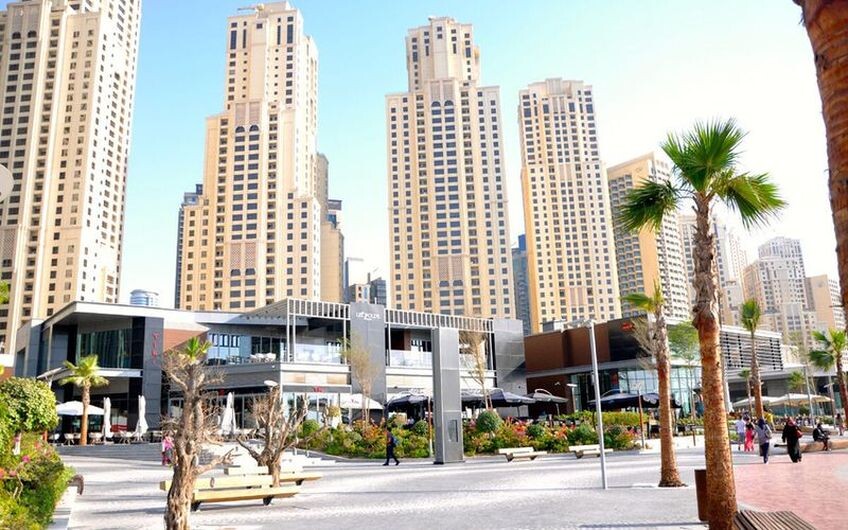 
Набережная JBR