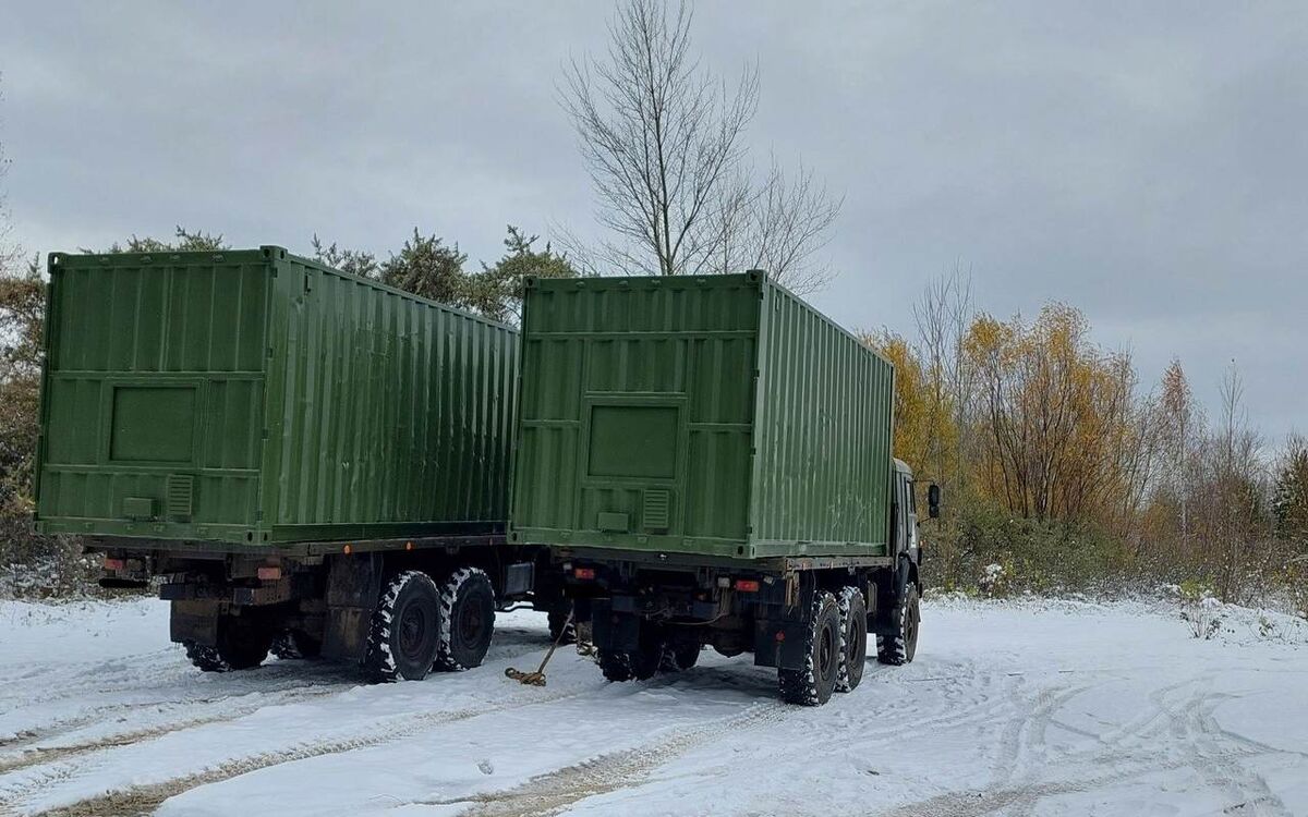    Две лаборатории по созданию беспилотников подарили липецкие металлурги десантникам Фото компании