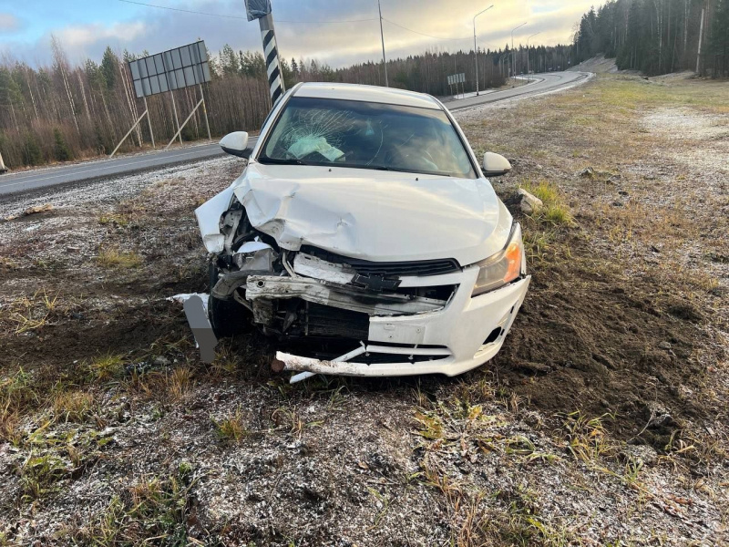    Две иномарки столкнулись на трассе в Карелии, пострадала 84-летняя пассажиркаГАИ Карелии