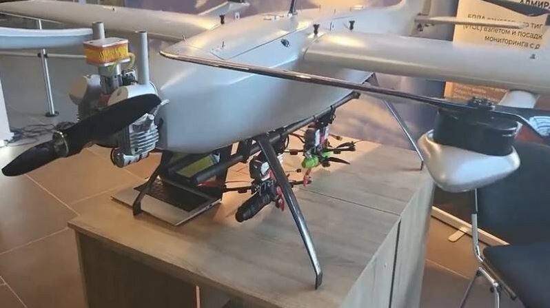 Дрон-матка.