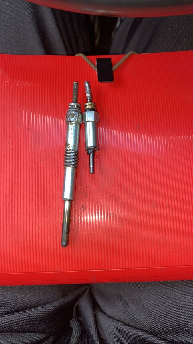 Замена сломанных свечей накала дизель.