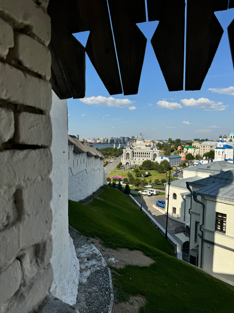Вид со стены Казанского Кремля