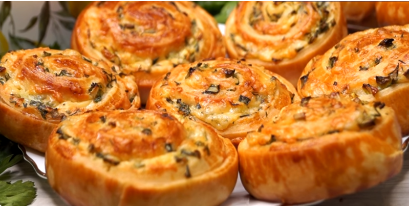 Завитушки с луком и чесноком для перекуса или завтрака +✔️Полезные советы