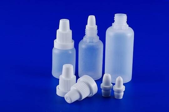    Уставшая от наркоманов россиянка принесла «закладку» на встречу с депутатом и полицейскими