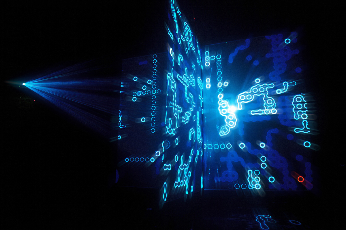 ▪️Джон МакКормак. Eden, 2004-2012.
Интерактивная инсталляция. С 2018 года в постоянной коллекции произведений искусства Института культуры Итау. 

