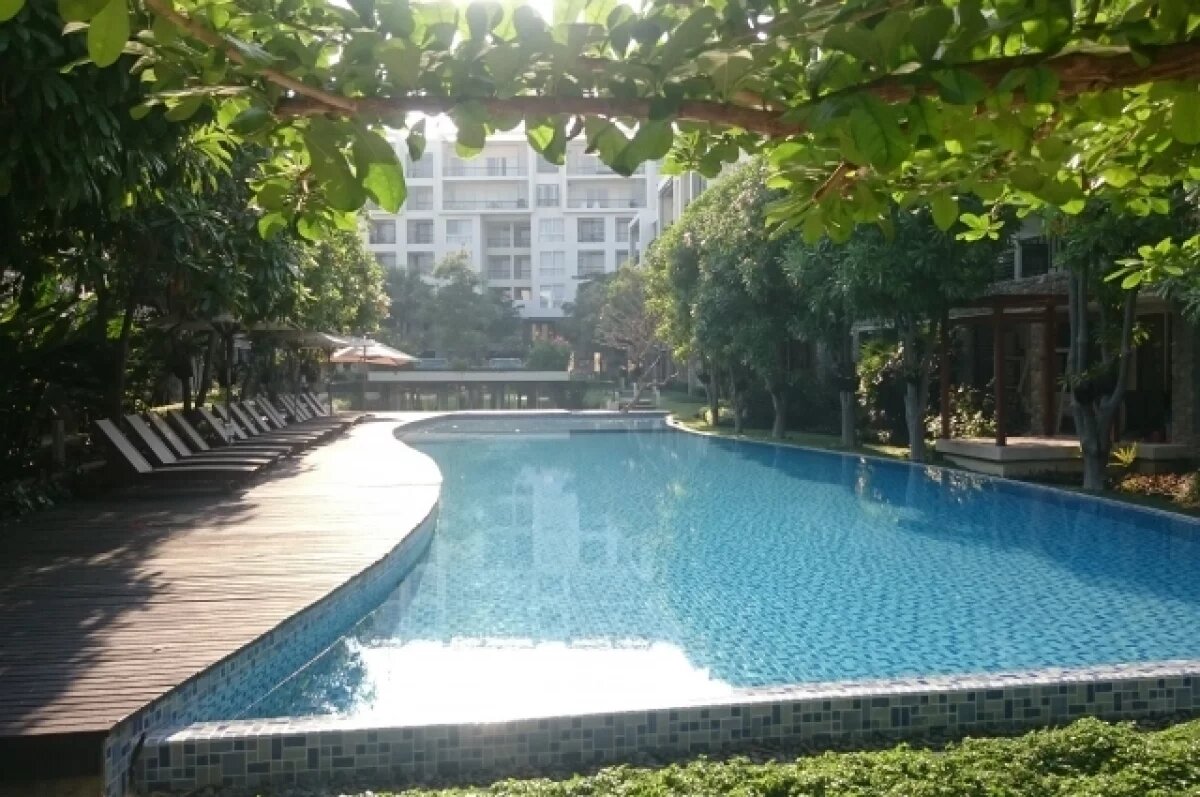    Тело российского туриста обнаружили у бассейна в отеле Пхукета