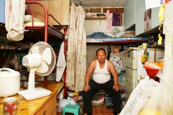 Вот столько надо среднестатистическому человеку жилья для минимального счастья, а остальное всё - от лукавого