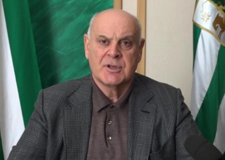    В Абхазии ожидают отставки президента Бжании