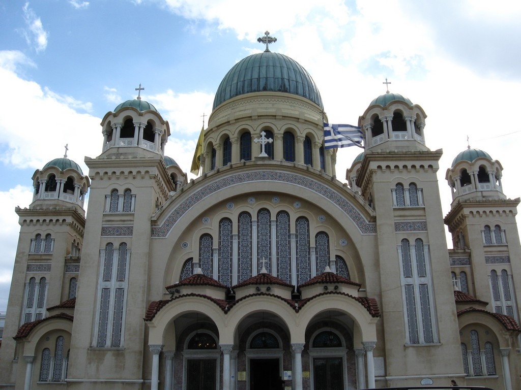 Главный собор в Патрах, посвященный покровителю города - святому апостолу Андрею Первозванному.