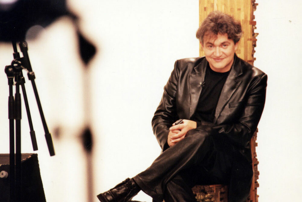 Отечественные измены и разводы в приличном обществе. Санта-Барбара нервно курит 