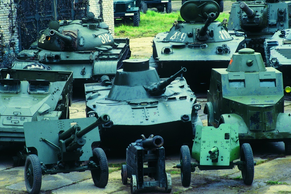 Техника из наличия военно-технической кинобазы «Мосфильма»