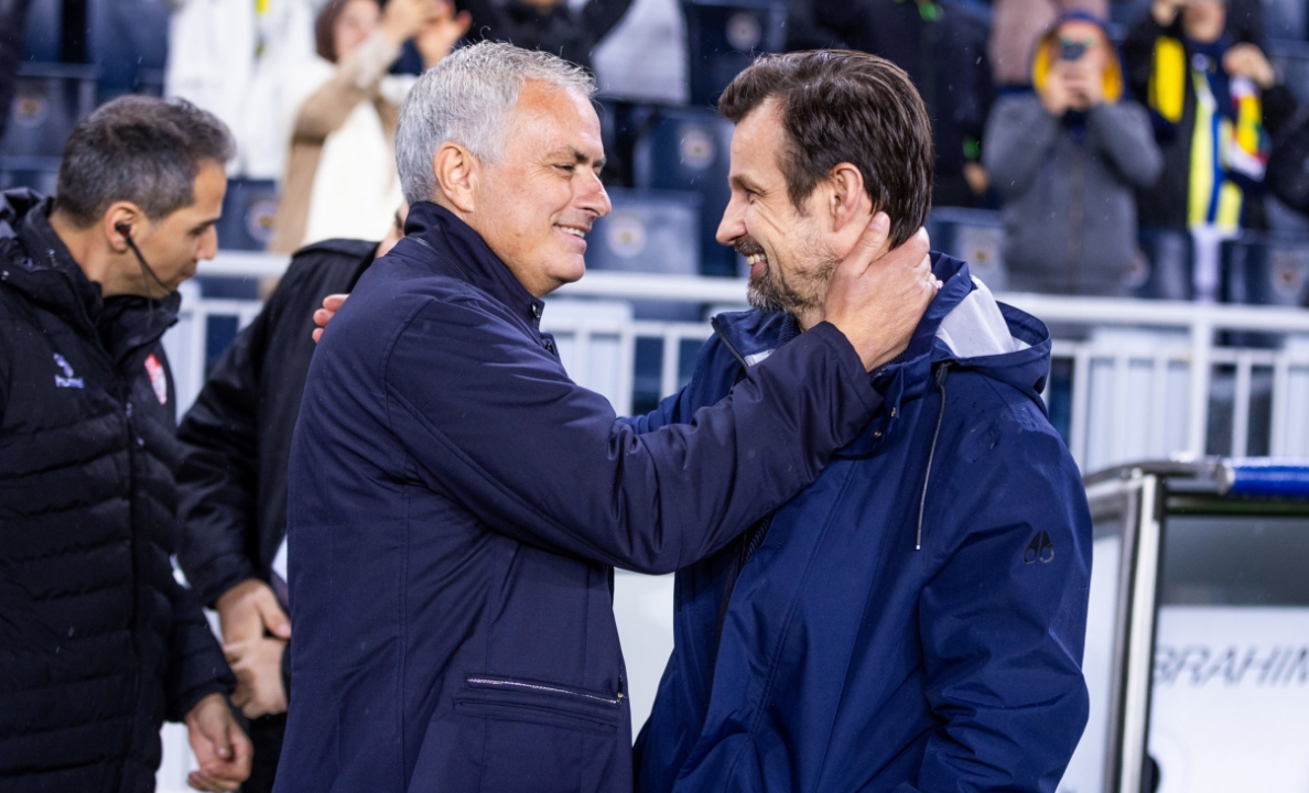 Жозе Моуринью тепло приветствовал Сергнея Семака. Фото: ФК "Зенит"