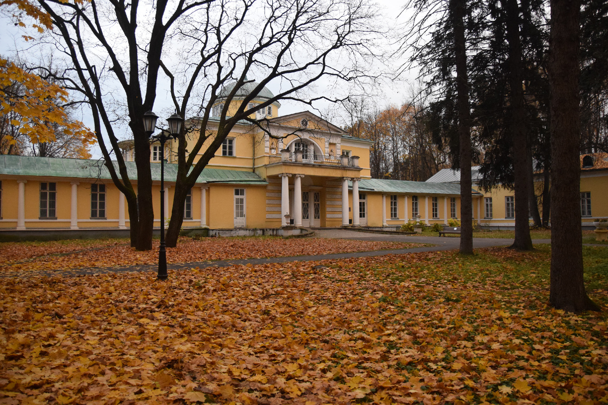 Фото автора канала "Приключения Тома Сойера".