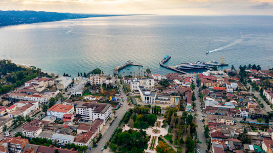    Оппозиция предъявила президенту Абхазии ультиматум Егор Гордеев