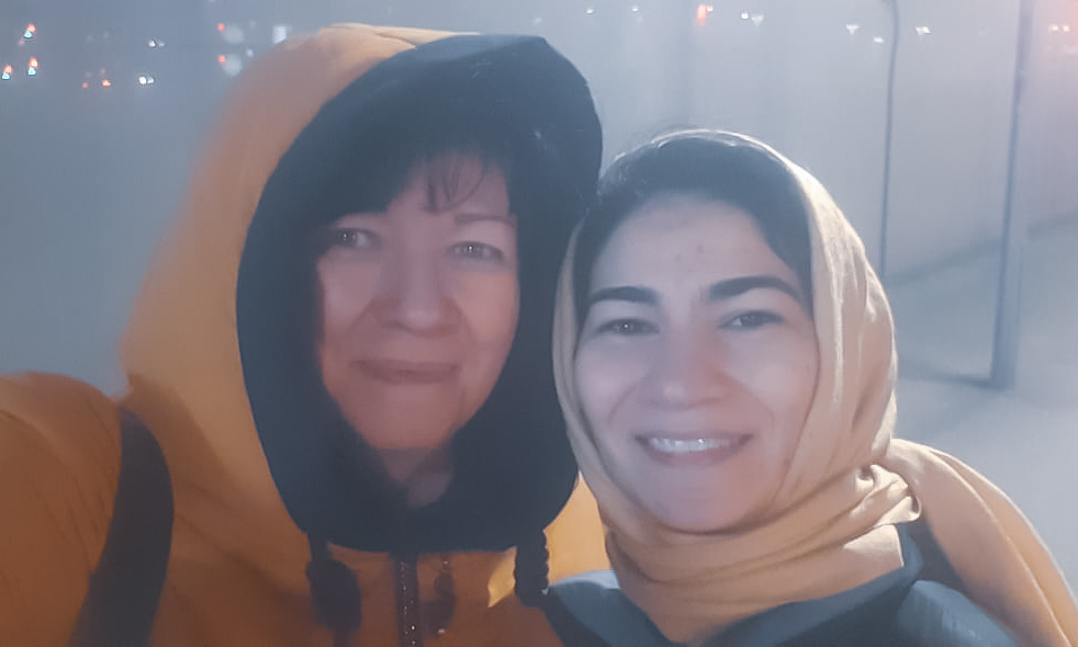 Я получилась не очень, потому как уже замерзла, пока ее ждала. 