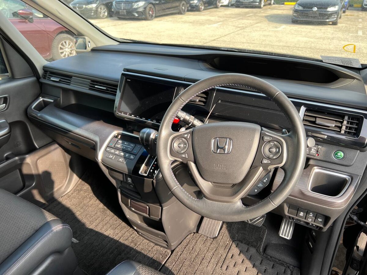 Фото салона, листайте.