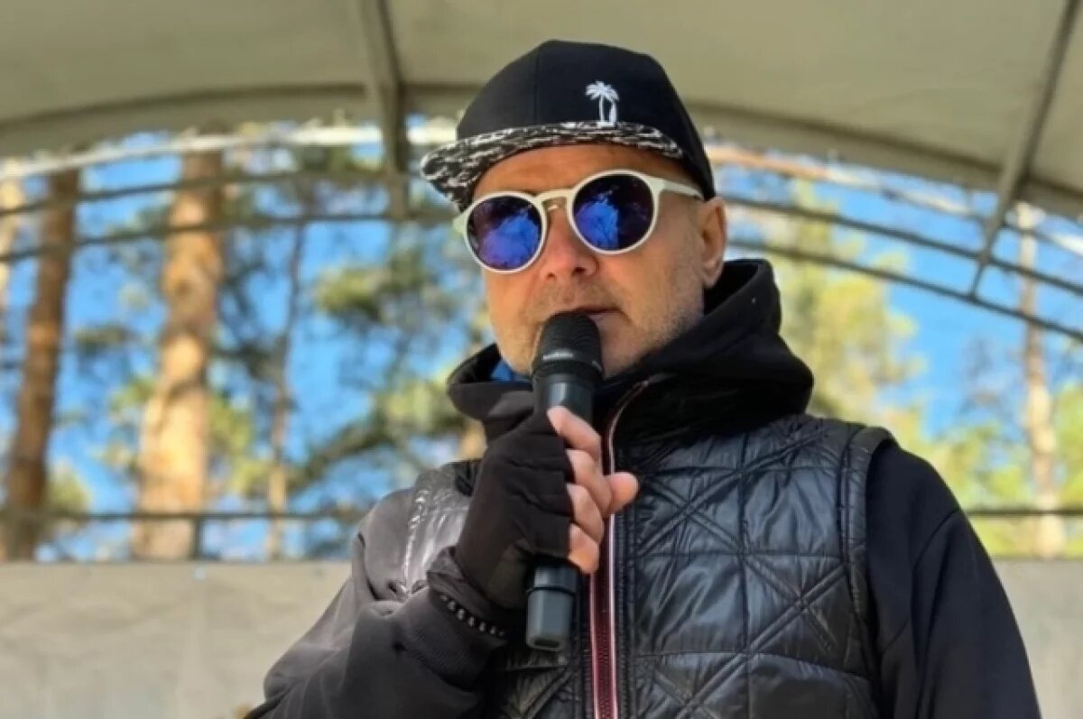    Шоумен из Новосибирска стал волонтером при Вознесенском соборе