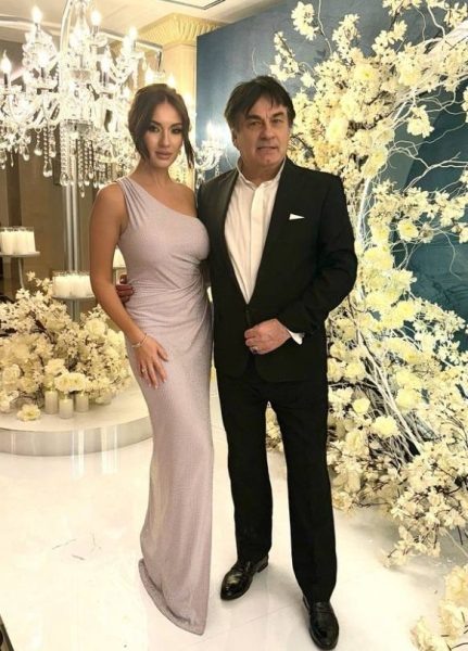    Александр Серов с дочерью, фото: стархит