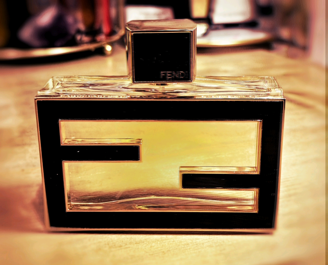 Парфюм Fan Di Fendi Extreme из моей личной коллекции 75 мл. В комплекте коробочка.
