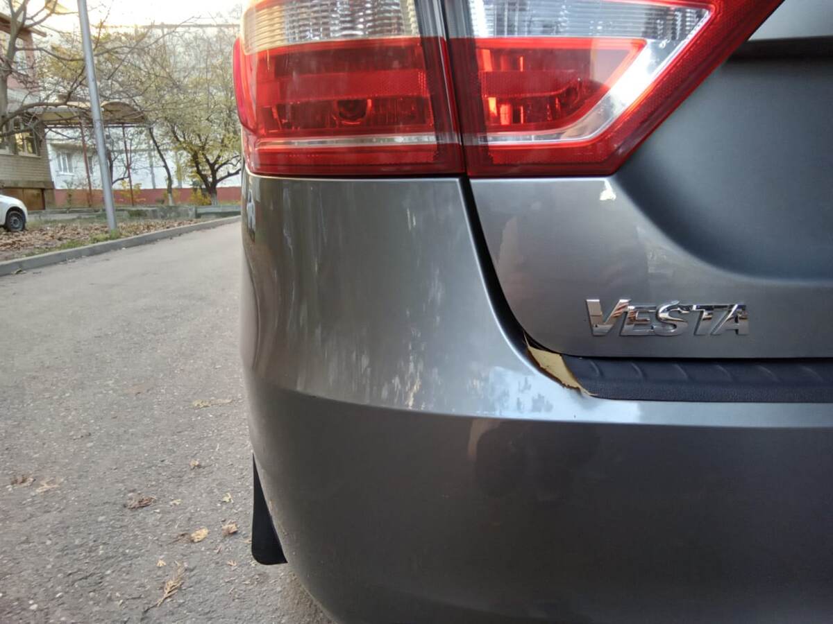 Вот такая машинка (сняла только часть багажника, чтобы не светить номера)