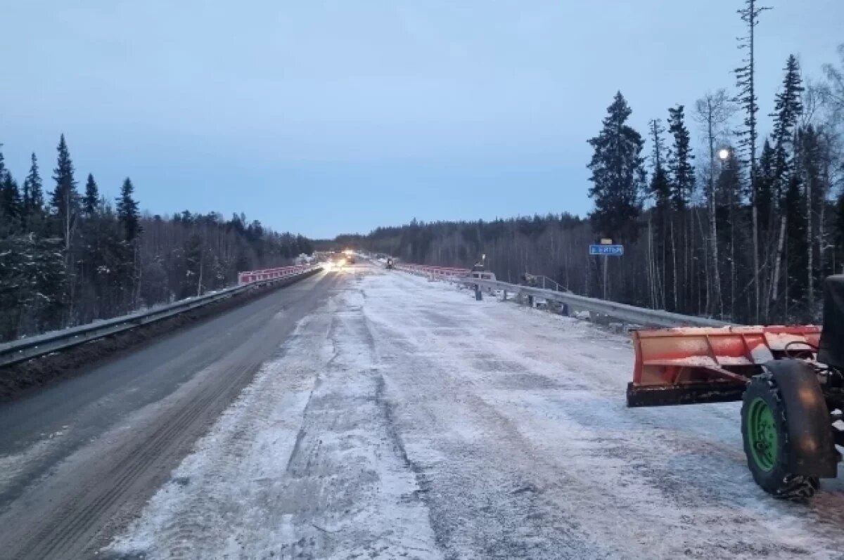    Мостовой переход находится на 429-м километре трассы «Югра».