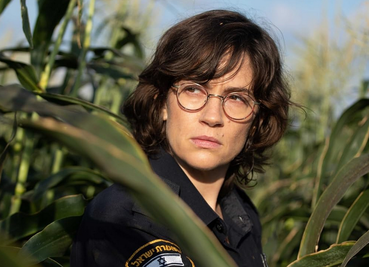 Листайте кадры.